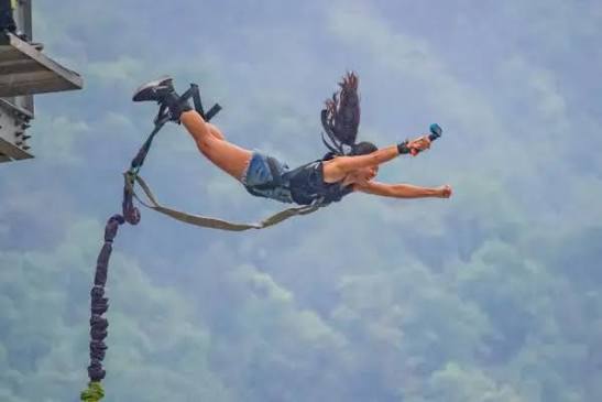 Bunjee Jumping